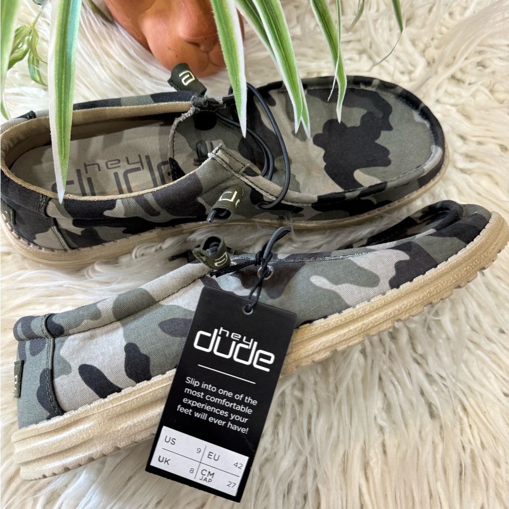 New🌿Hey Dude Wally Camo
